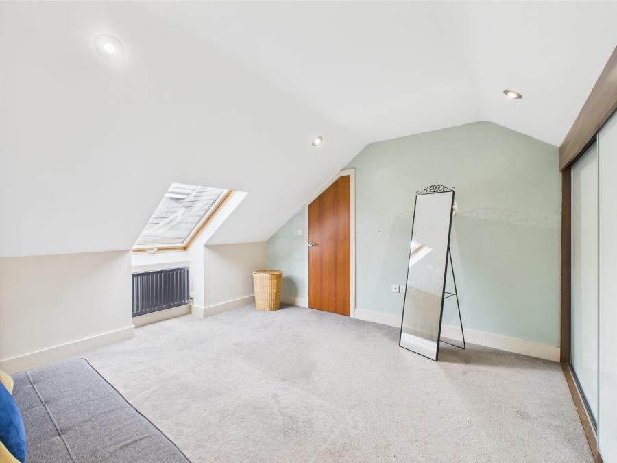 88b Leathem Square