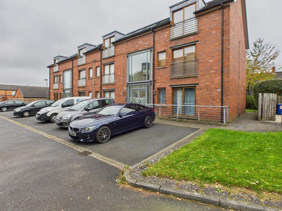 20 , Half Penny Mews Grove Street East