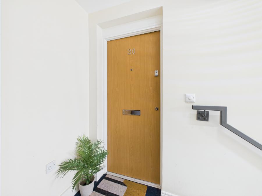 20 , Half Penny Mews Grove Street East