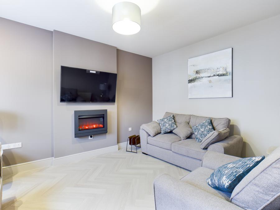 25 Knockagh Chase
