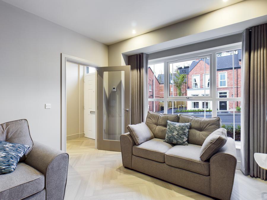 25 Knockagh Chase