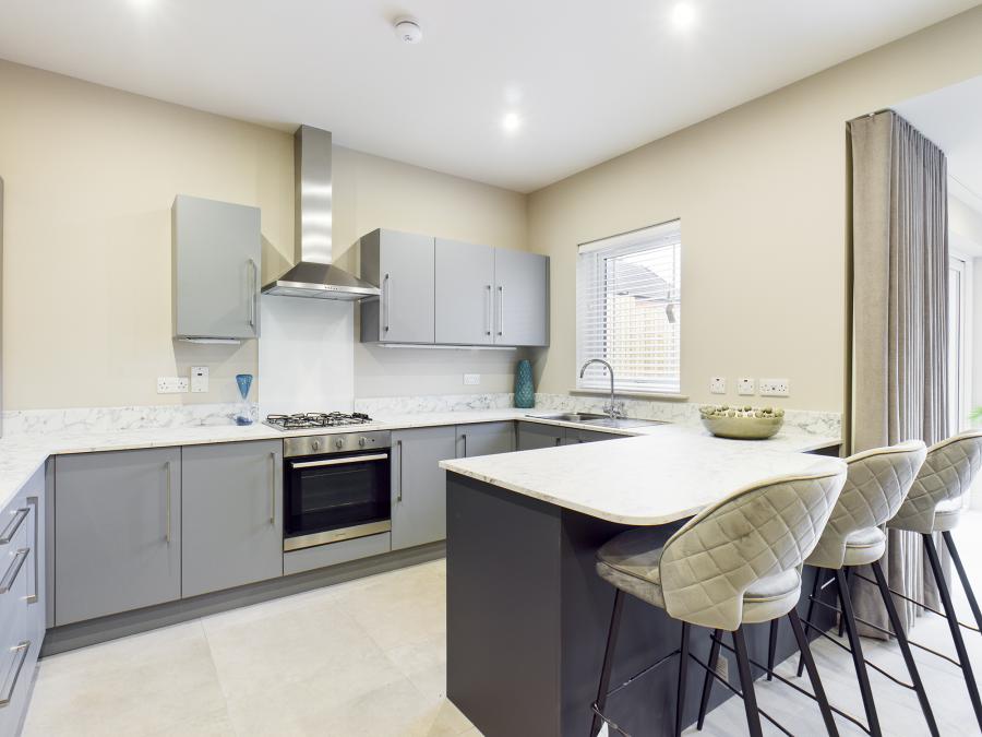 25 Knockagh Chase