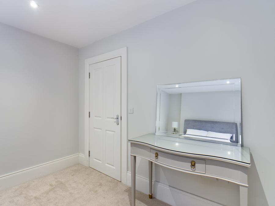 Apt B, Ravenhill Terrace 258 Ravenhill Road