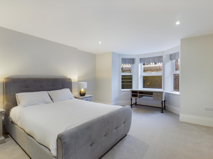 Apt B, Ravenhill Terrace 258 Ravenhill Road