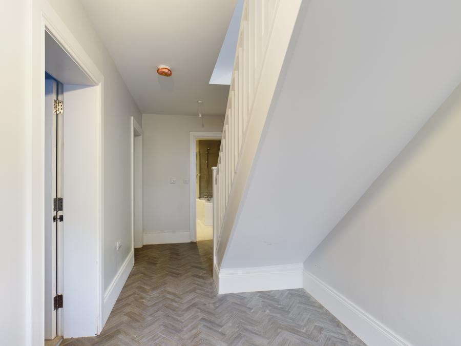 Apt B, Ravenhill Terrace 258 Ravenhill Road