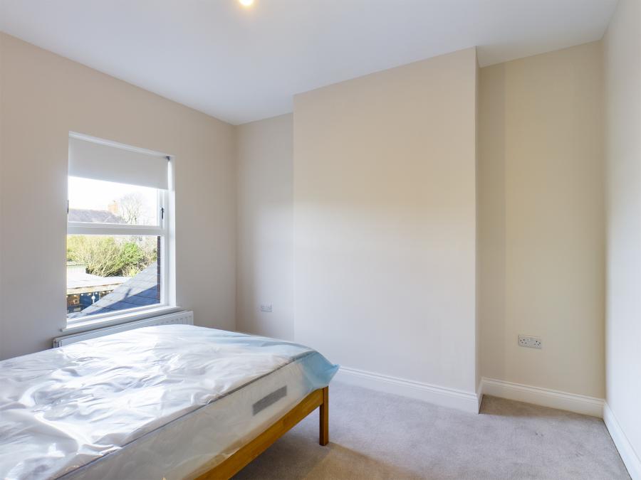 121 Haypark Avenue