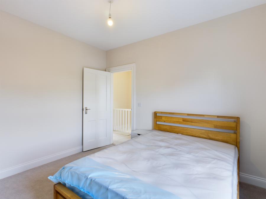 121 Haypark Avenue