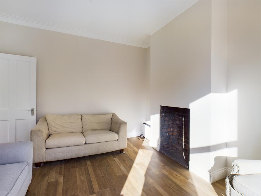 121 Haypark Avenue