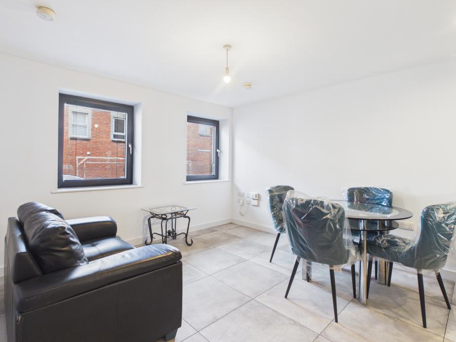 4, 35  Castlereagh Street