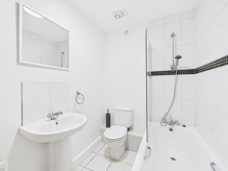 Apt 74, Quaygate, 19 Station Street