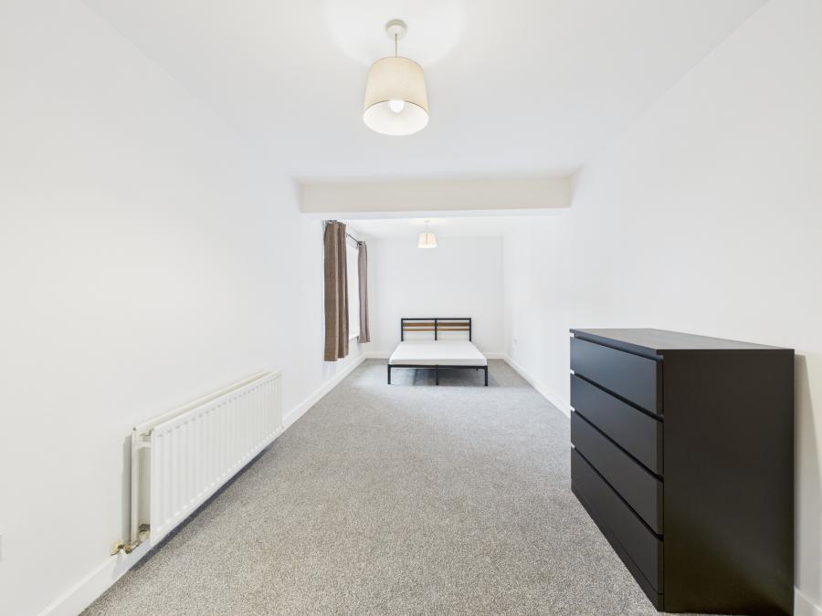 Apt 74, Quaygate, 19 Station Street