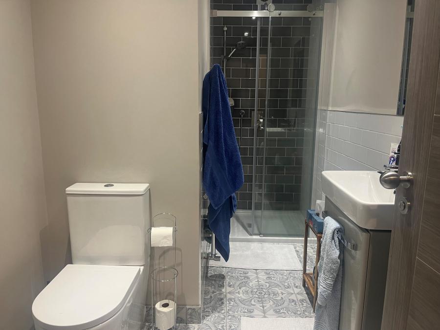 Apartment 9 , 26 Sans Souci Park