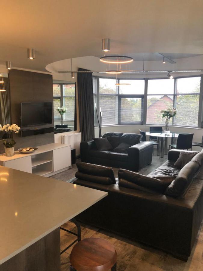 Apt 20B Ardmore Court 2A Ardmore Avenue