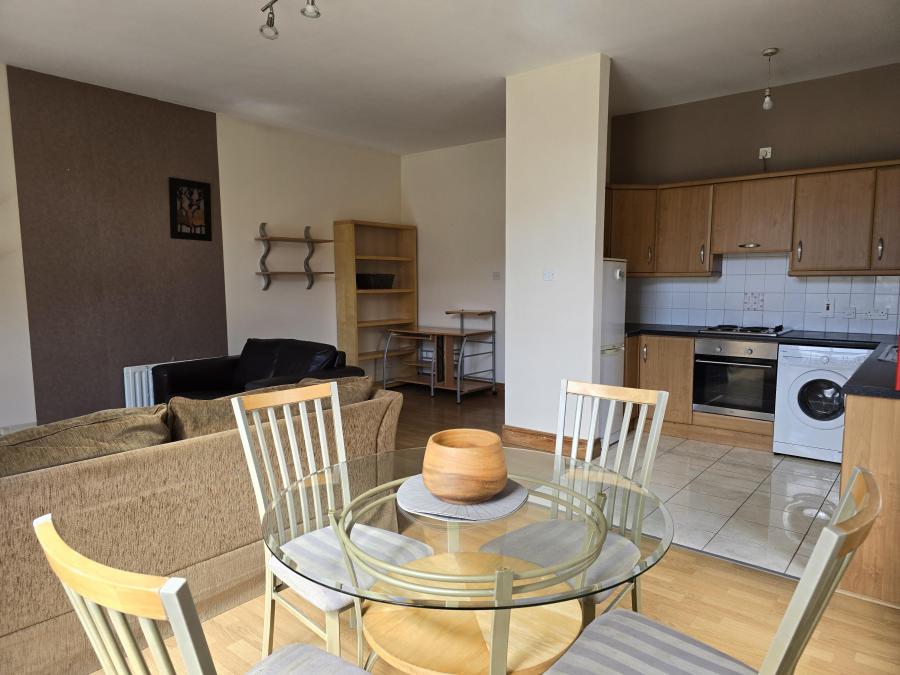 Apt 3 Pakenham Mews