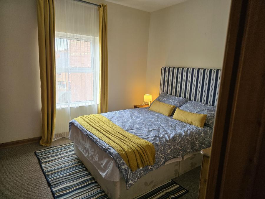 Apt 3 Pakenham Mews