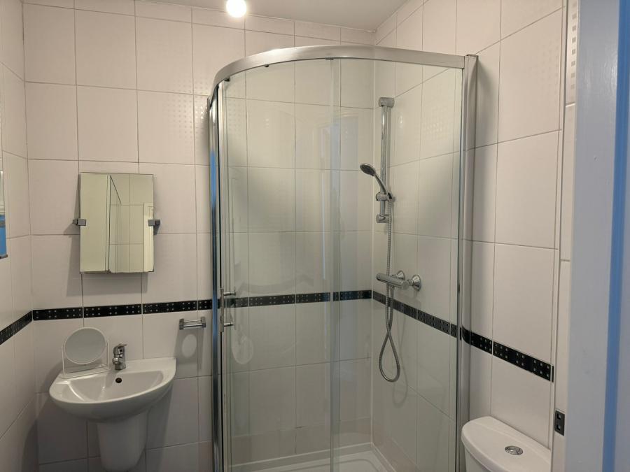 Bell Towers, 6 Bell Towers South