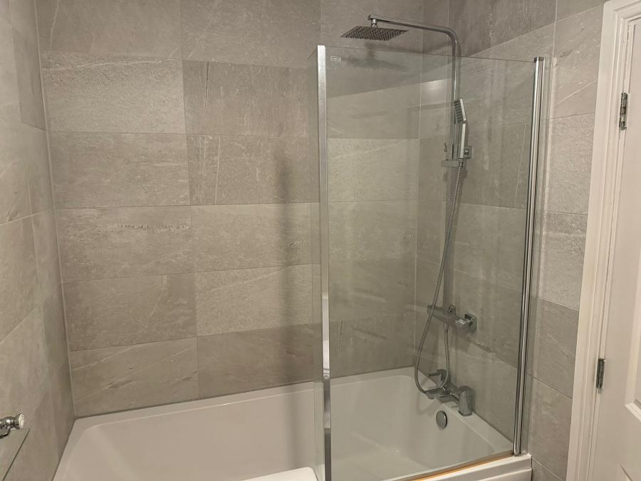 Apt 58, Bell Towers, 6 Bell Towers South