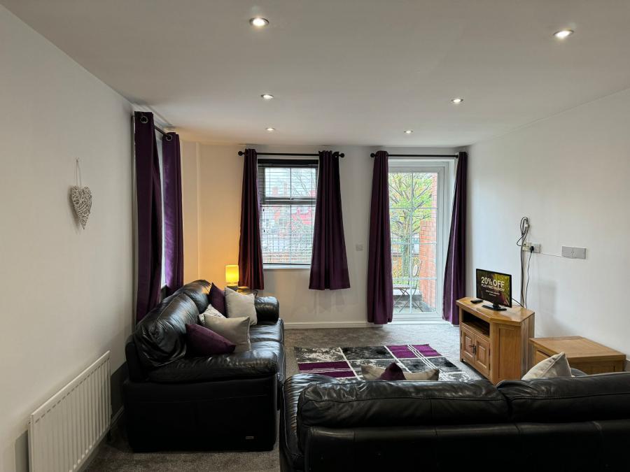 Apt 58, Bell Towers, 6 Bell Towers South