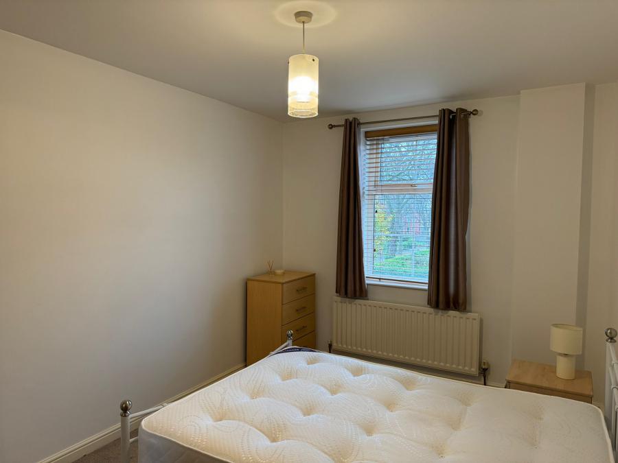 Bell Towers, 6 Bell Towers South