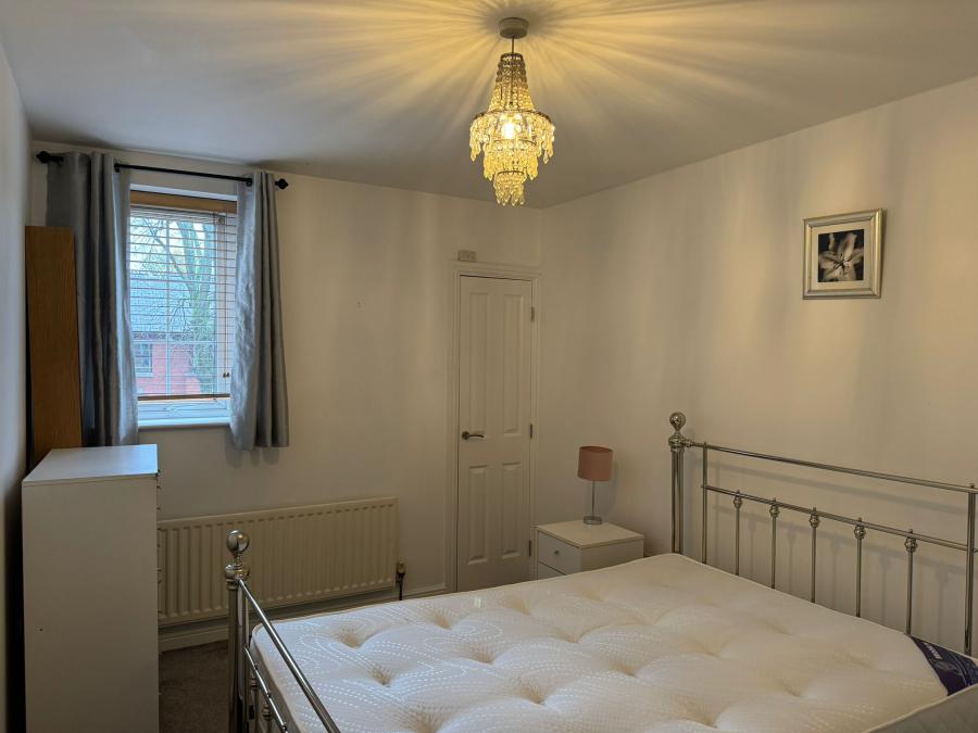 Bell Towers, 6 Bell Towers South