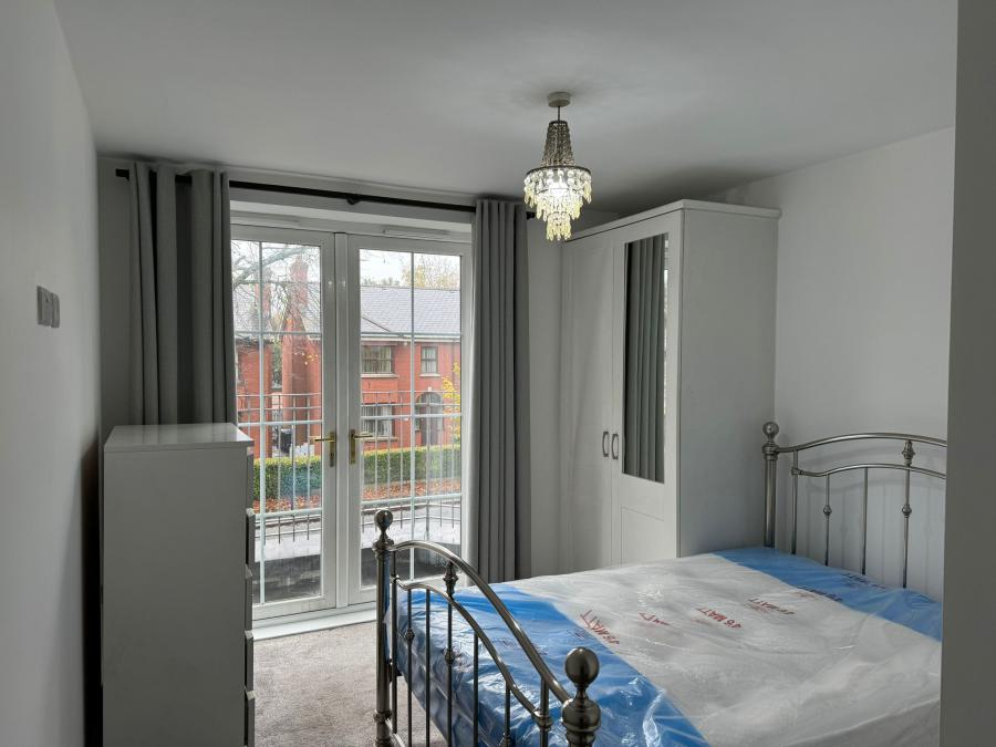 Bell Towers, 6 Bell Towers South