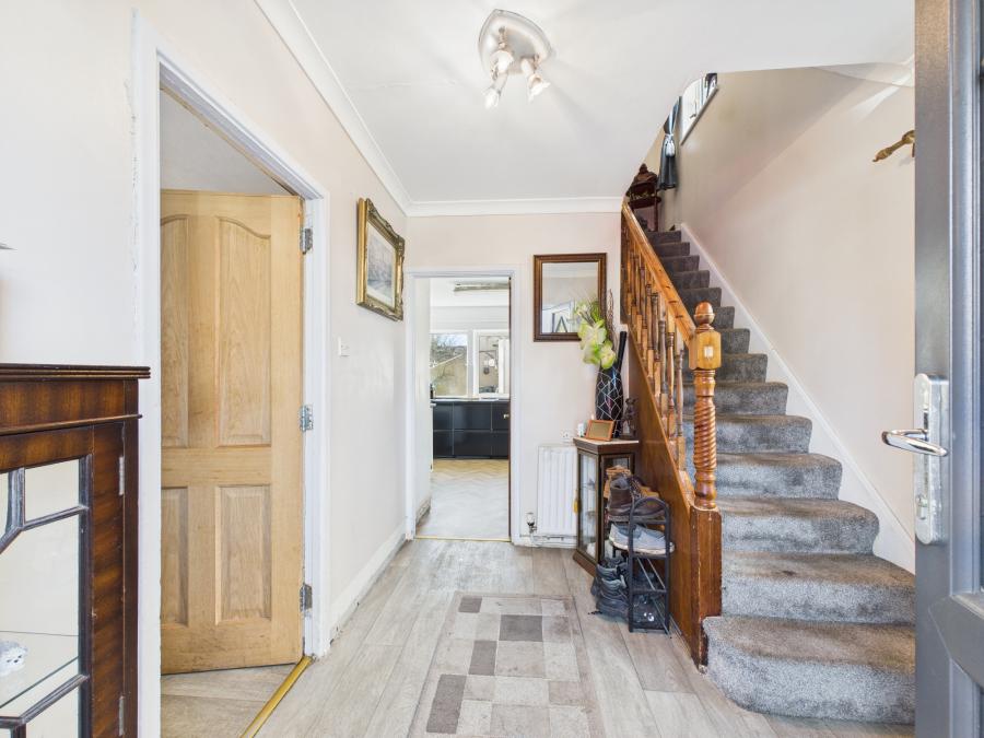 26 Connsbrook Park