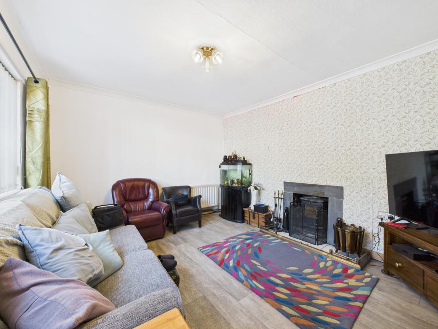 26 Connsbrook Park