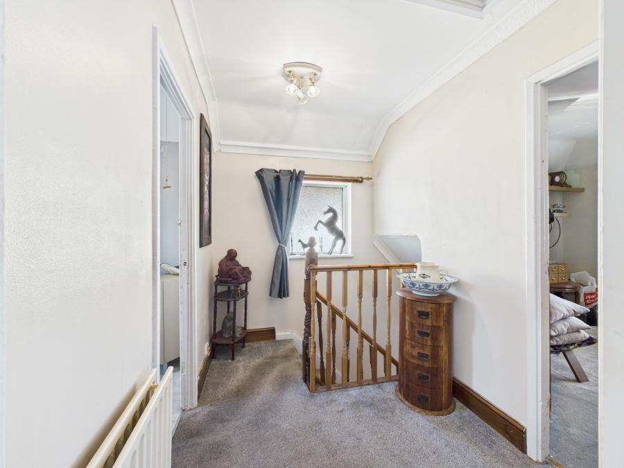 26 Connsbrook Park