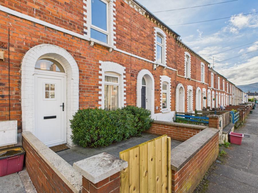 86  Donnybrook Street