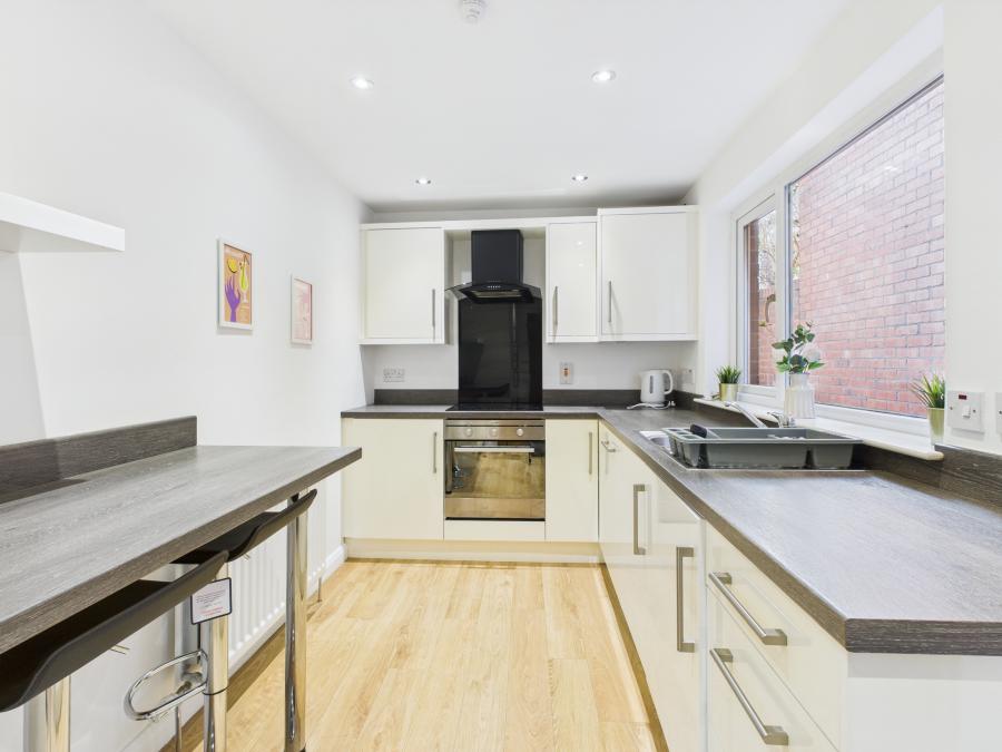 86  Donnybrook Street