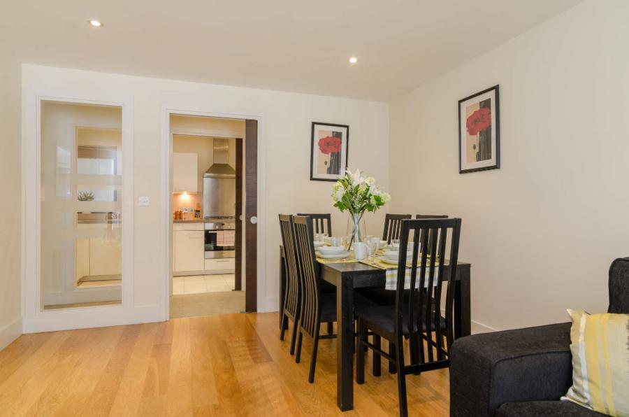 Apt 10 Custom House Square Ulster Street