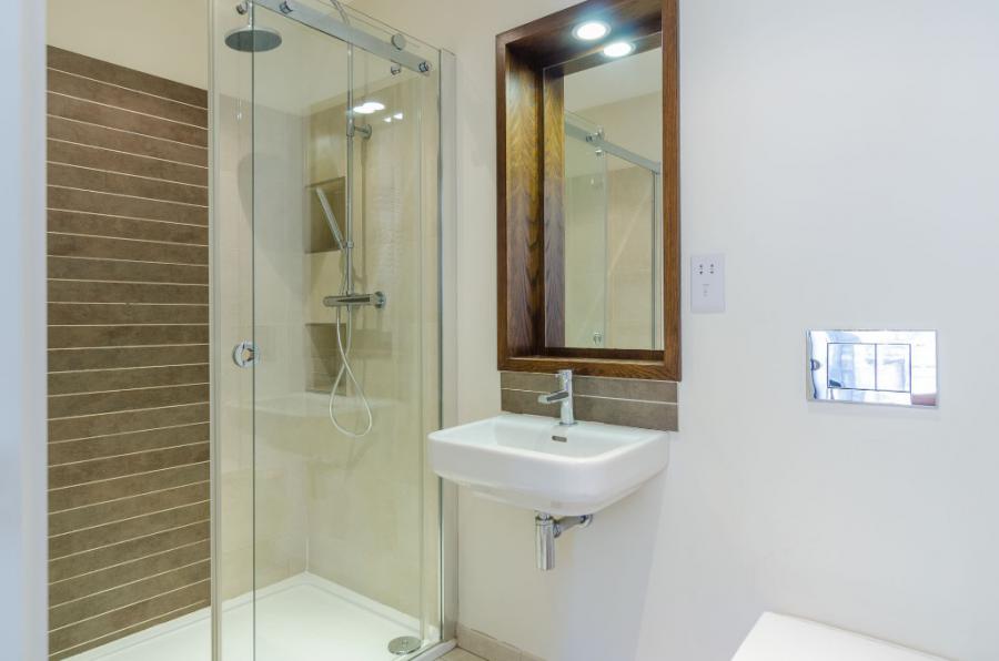 Apt 10 Custom House Square Ulster Street