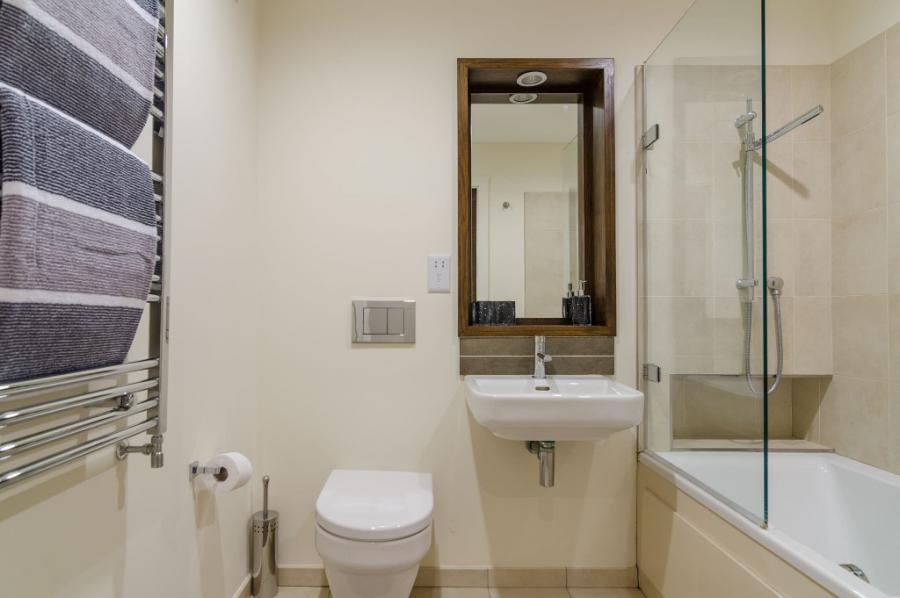 Apt 10 Custom House Square Ulster Street