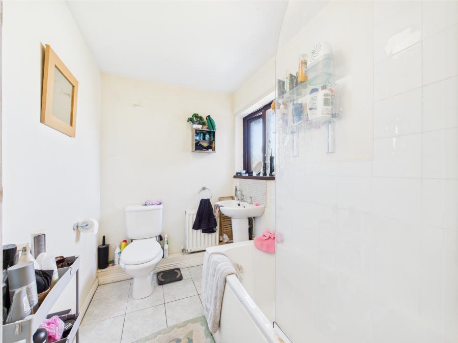 22 Annadale Crescent