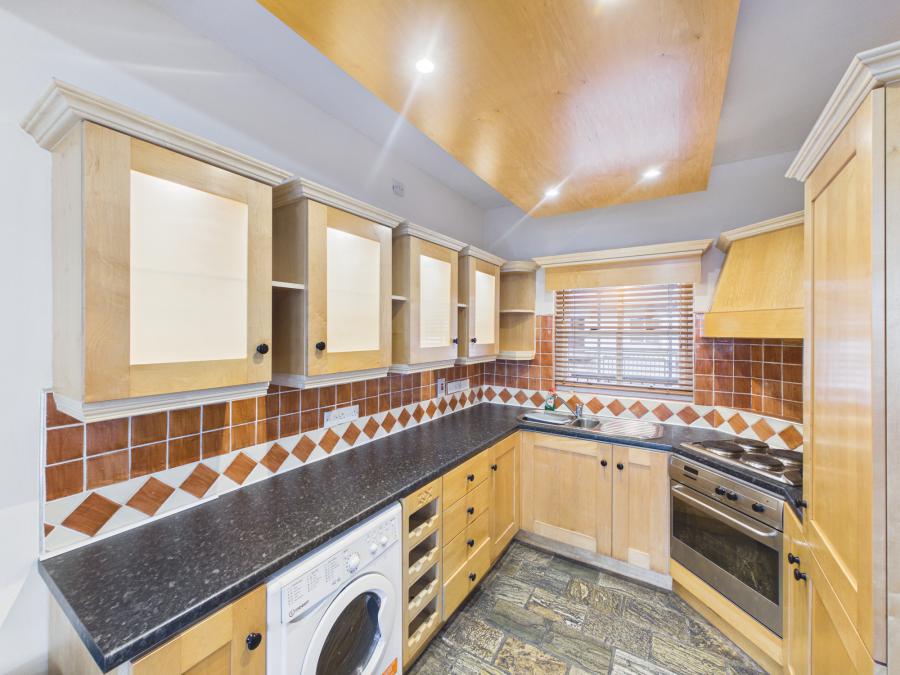 32 Rossmore Apartments 48 Rossmore Drive