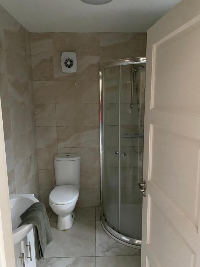 1 Sandhurst Drive