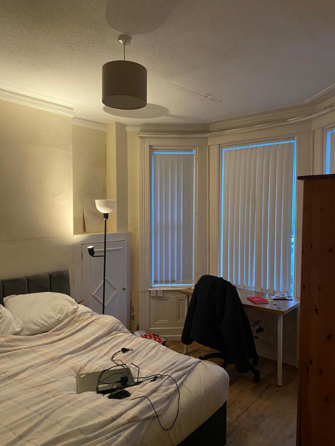 1 Sandhurst Drive