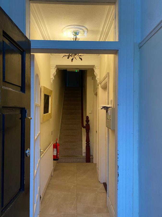 1 Sandhurst Drive