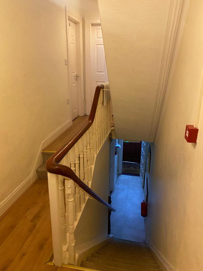 1 Sandhurst Drive