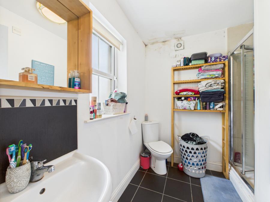 60 The Demesne Hillsborough Road