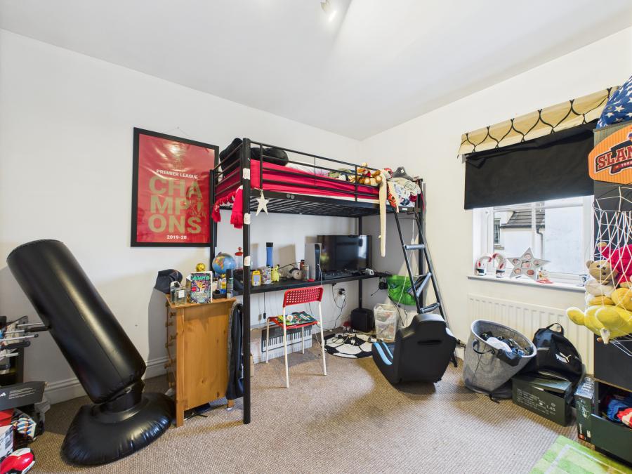 60 The Demesne Hillsborough Road