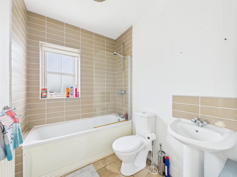 60 The Demesne Hillsborough Road