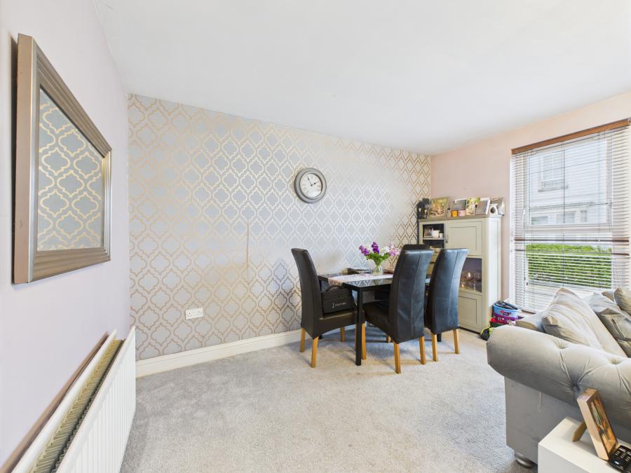 60 The Demesne Hillsborough Road