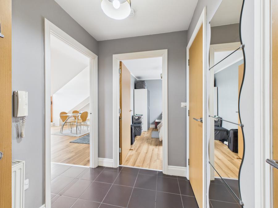 Apt 7, 1 Halfpenny Mews