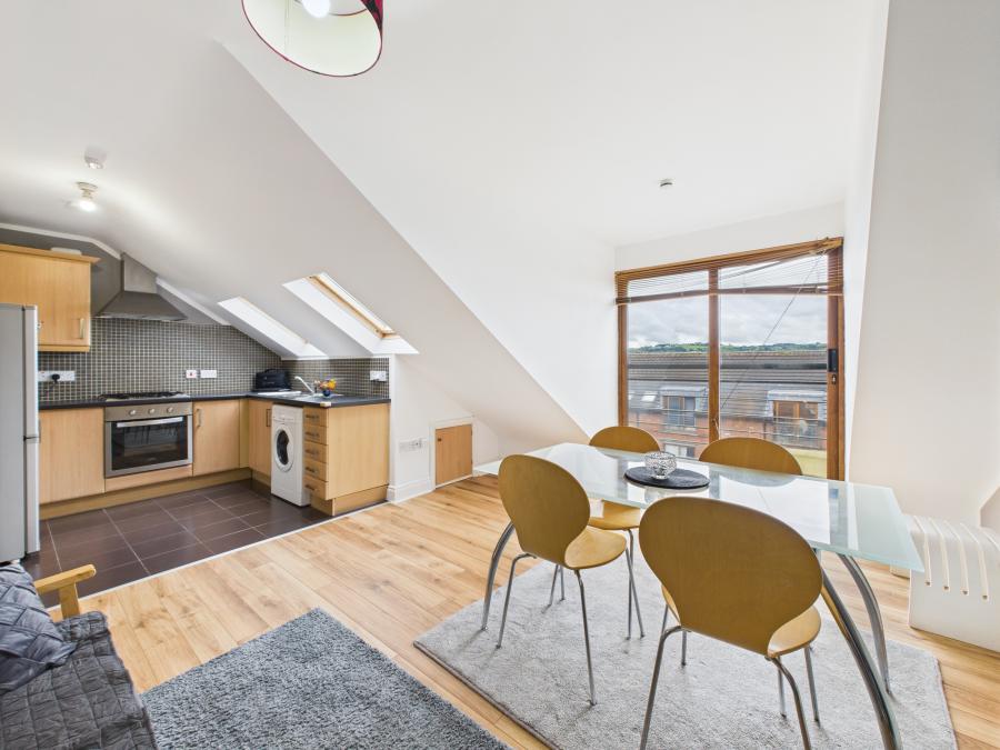 Apt 7, 1 Halfpenny Mews