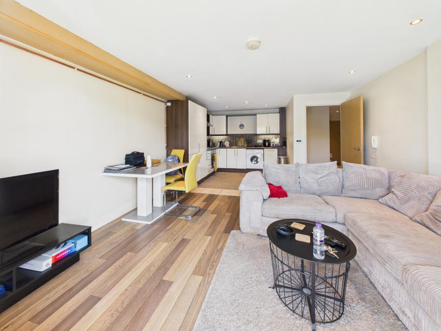 Apt 11 Woodlands Manor Stockmans Way