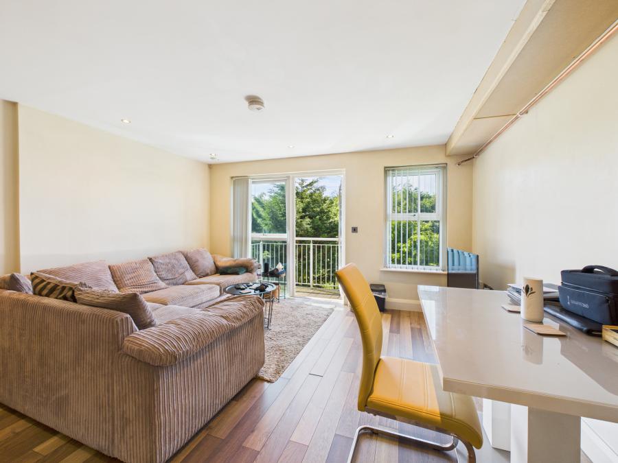 Apt 11 Woodlands Manor Stockmans Way