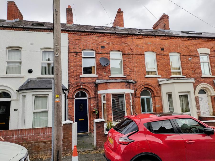 62 Farnham Street,belfast, BT7 2FN