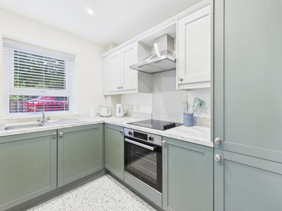 4, Grafton Court  85 Kings Road
