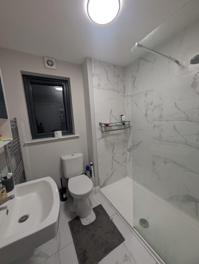 Apartment 2 Roseland Place